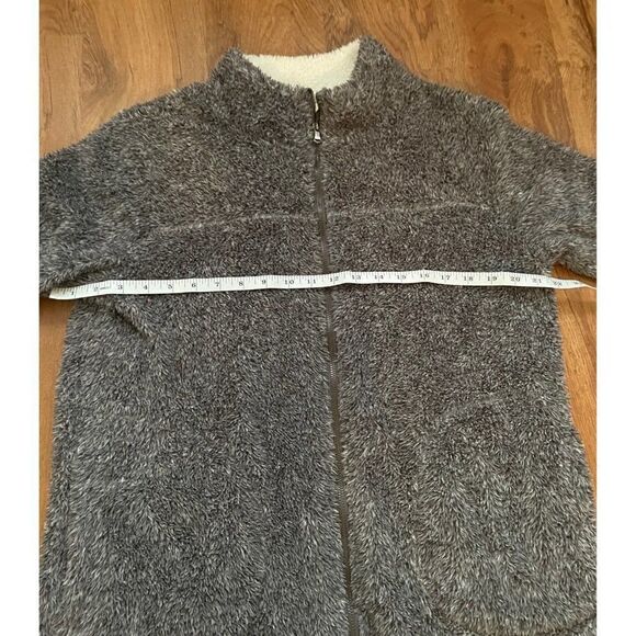 Hem & Thread grey faux fur fuzzy jacket - Picture 9 of 9